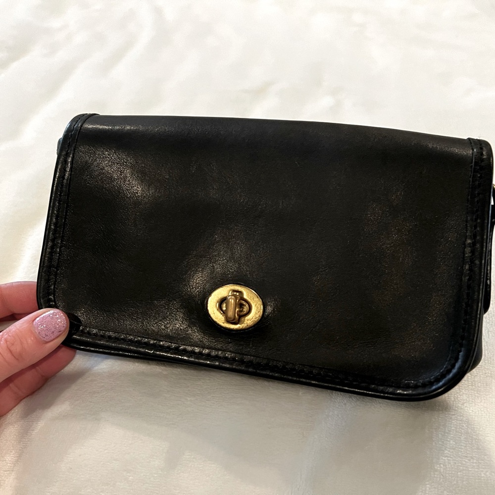 Limited Edition Coach Dinky 17994